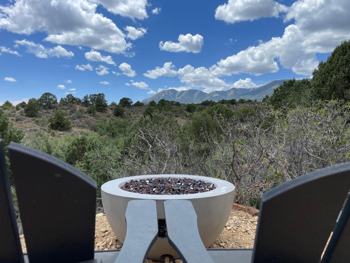 Canyon Rim Domes - A Luxury Glamping Experience!! Монтичелло Экстерьер фото
