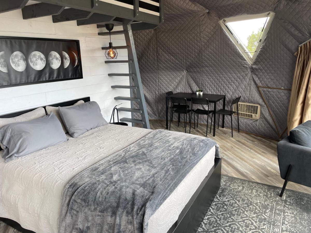 Canyon Rim Domes - A Luxury Glamping Experience!! Монтичелло Экстерьер фото