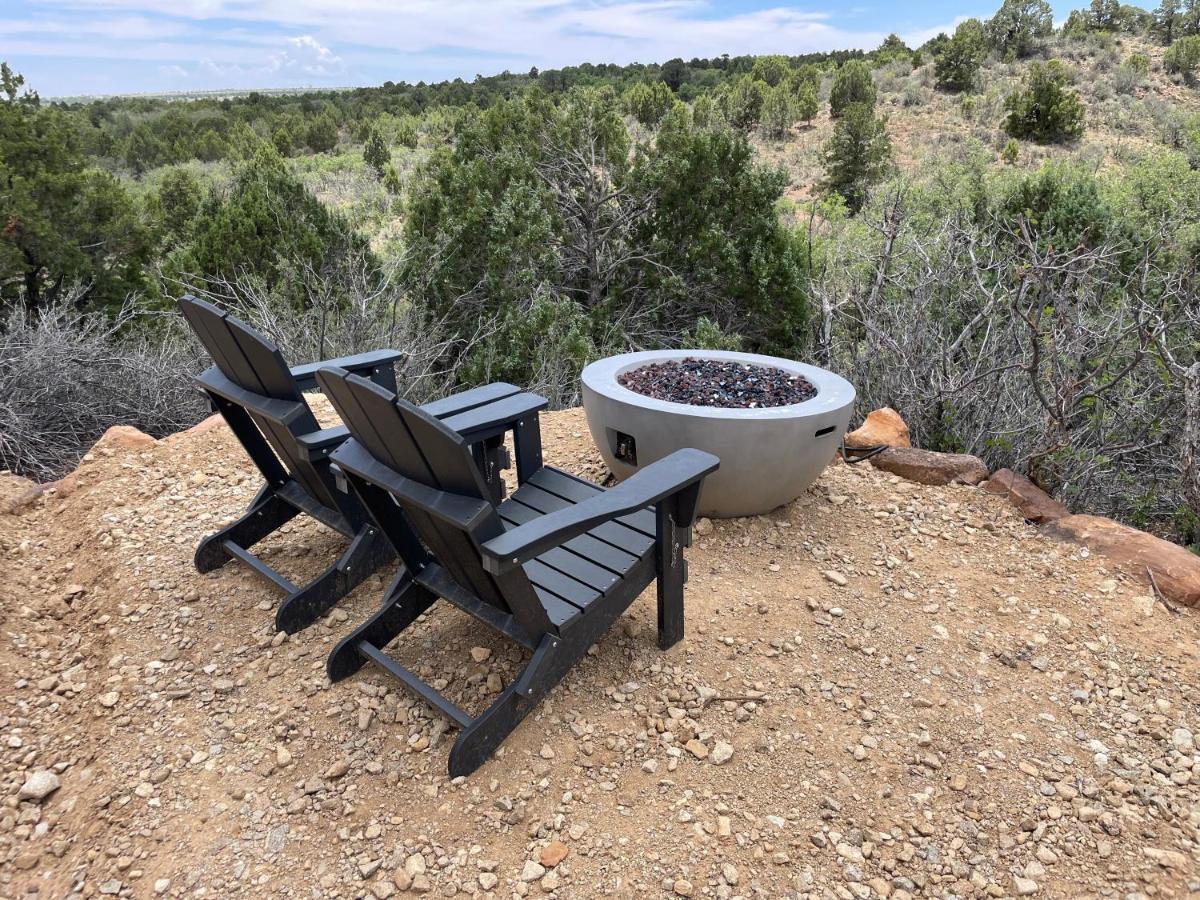 Canyon Rim Domes - A Luxury Glamping Experience!! Монтичелло Экстерьер фото